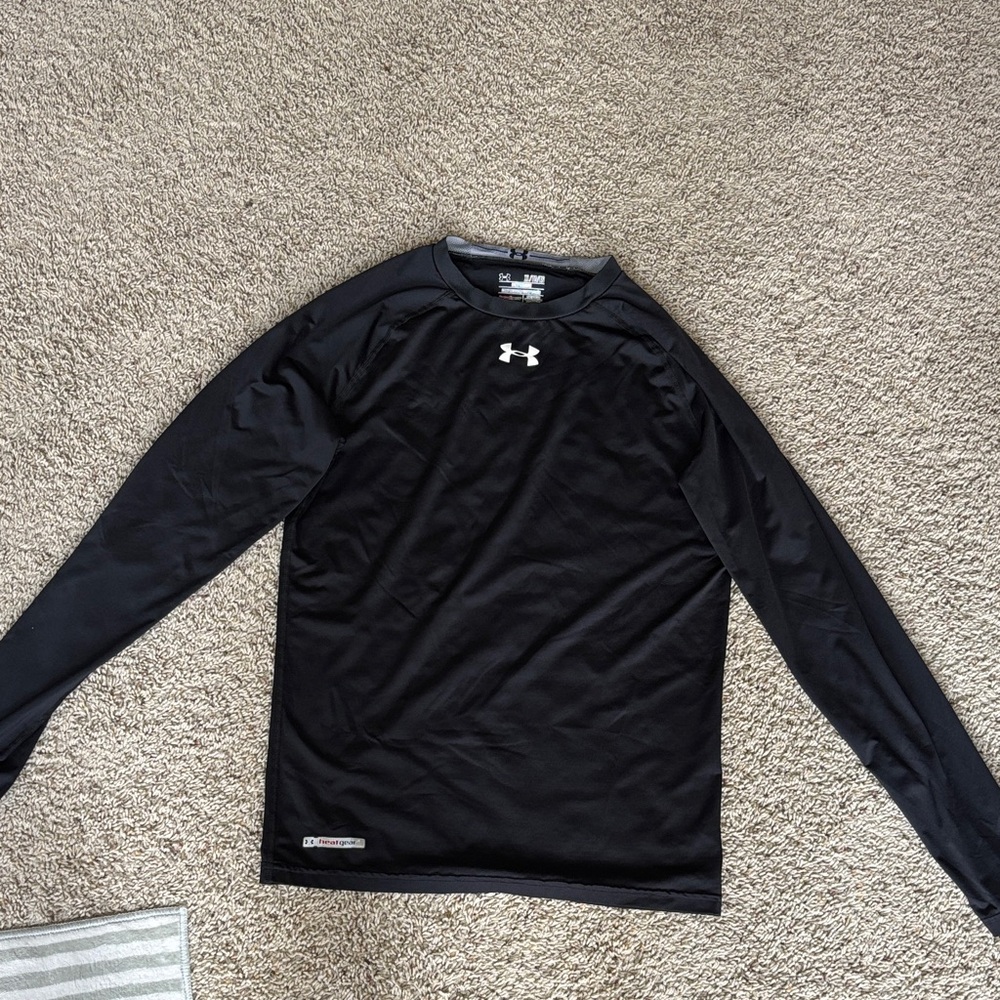 Under Armour Men's Black Long Sleeve compression shirt